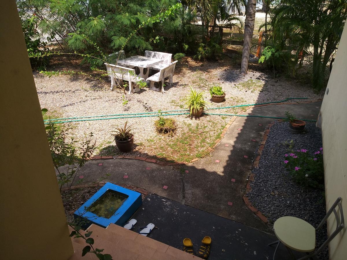 Вилла Right On The Beach House Taling Ngam  Экстерьер фото