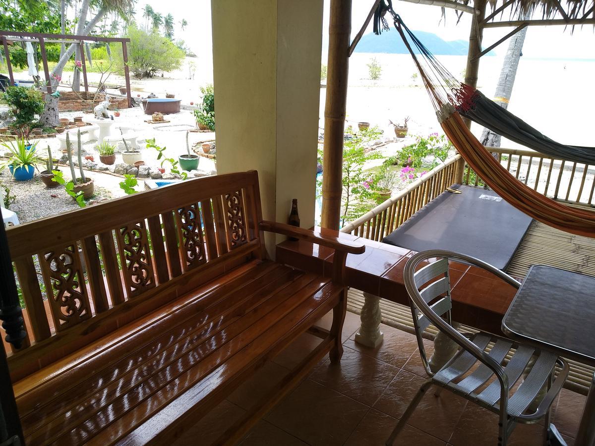 Вилла Right On The Beach House Taling Ngam  Экстерьер фото